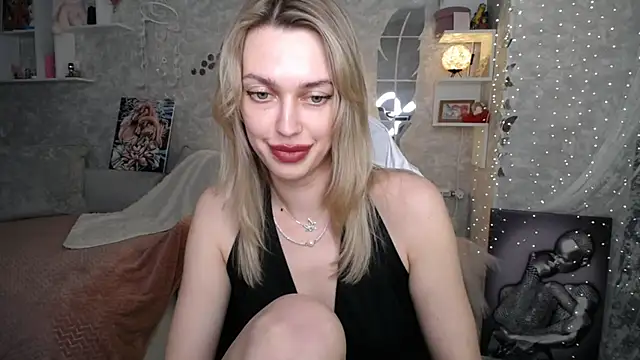 NickyAdamidi live XXX chat