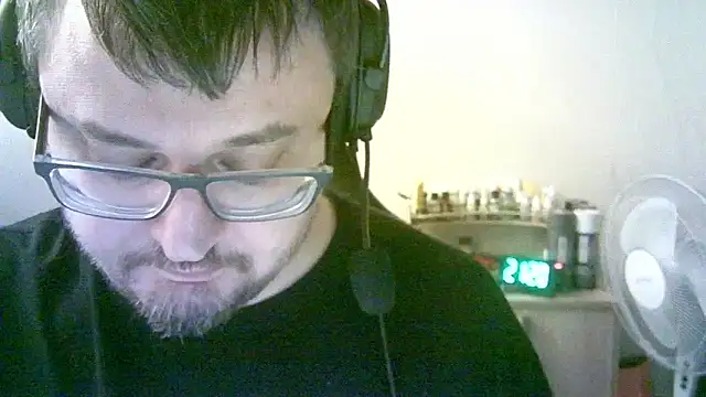 XXX chat uživo modela SirAbuser