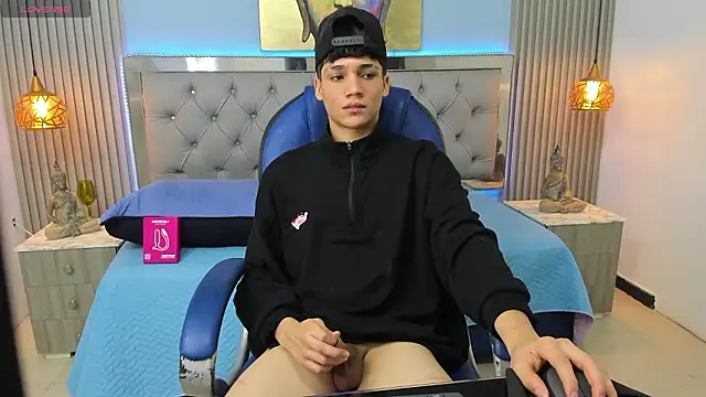 Živý XXX chat SamBlack_