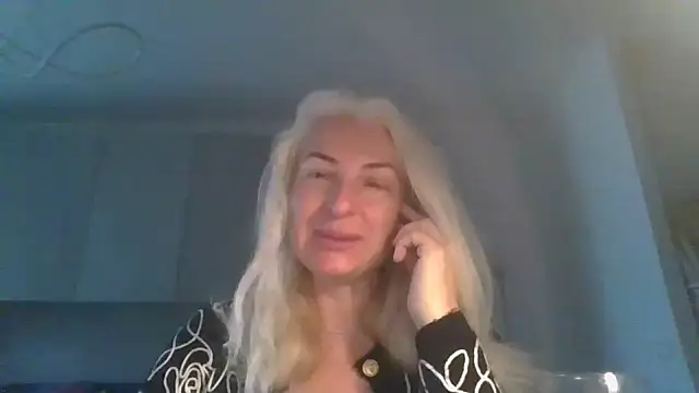 _Llinna_me Chat XXX live