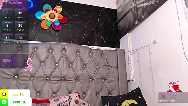 LAILAGUMMYのライブXXXチャット