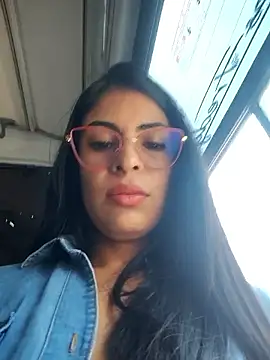 Astrid-- Pertunjukan Webcam