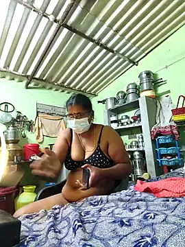 Tamilselviroja-'s Webcam Show