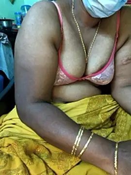 Tamilselviroja-'s Live XXX Chat