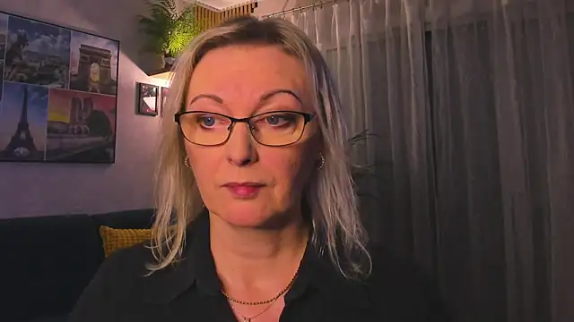 vanessa_chat: απευθείας συνομιλία ΧΧΧ