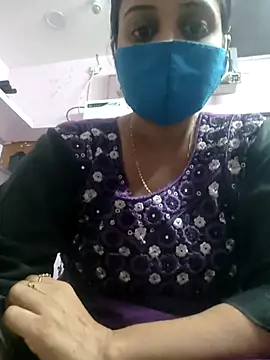 Tamil_shaliniのウェブカメラショー