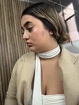 Antonella_Julieta live XXX chat