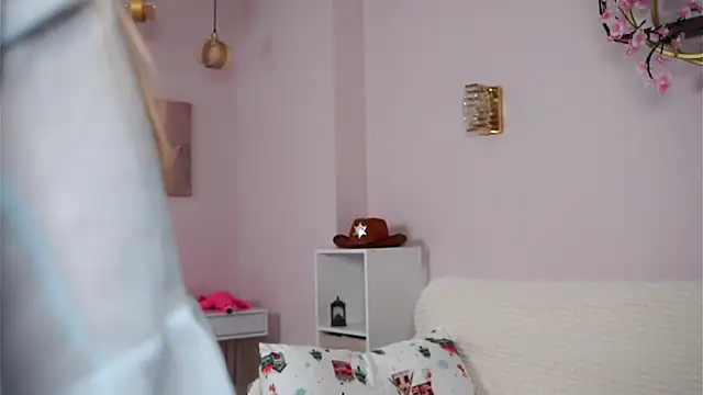 SunnivaCovil Live XXX-Chat