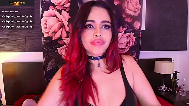 EvaaFoxxy1's Live XXX Chat