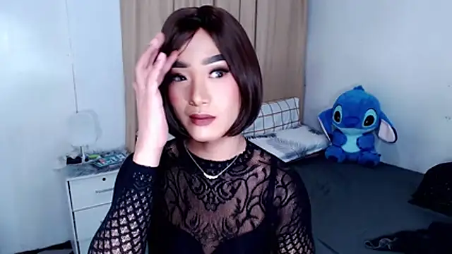 AsianHugeWildSaussage 在線直播表演