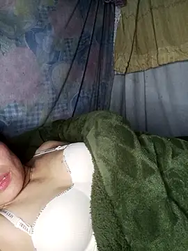 Piu_18's Live XXX Chat