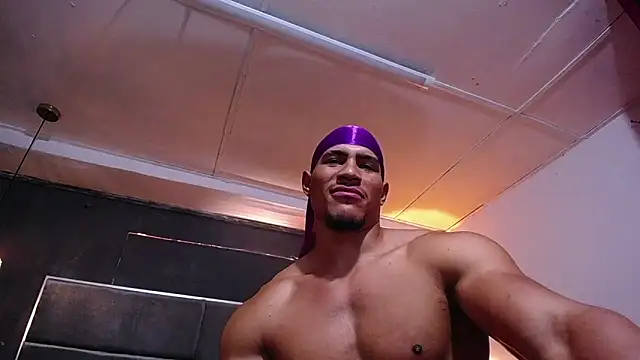 teddyfit19cm Adlı Modelin Web Kamerası Şovu