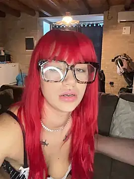 Dollyred's Live XXX Chat