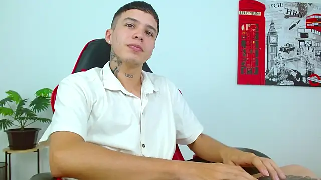 XXX chat uživo modela Cumandres18