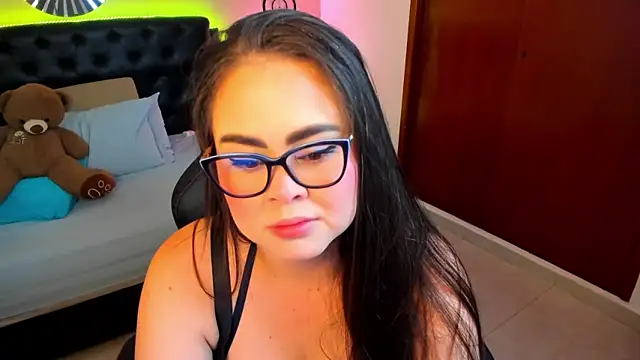 แชท XXX สดของ LolaVillalobos