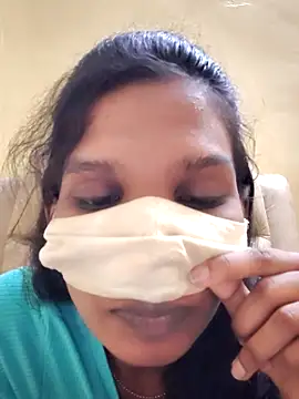 ramyasri-'s Live XXX Chat