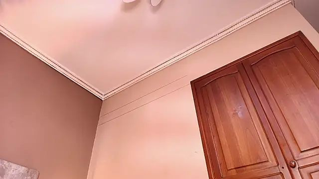 SeleneLujanのライブXXXチャット