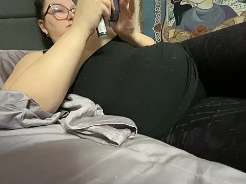 NerdyNichole's Webcam Show