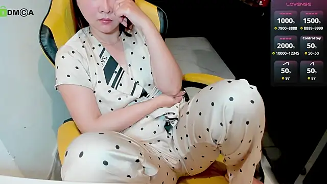 Clumsy_Girl – Live XXX-chat