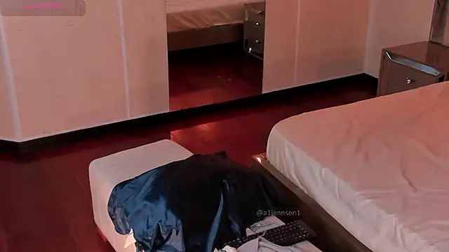 AllyJensen Live XXX-Chat