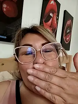 AlexxiaaMat's Live XXX Chat