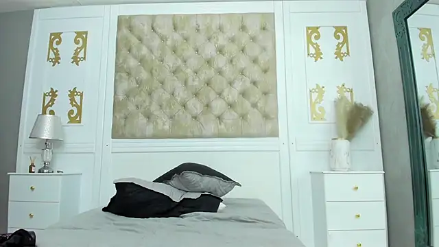 SilvanaOwen's Live XXX Chat