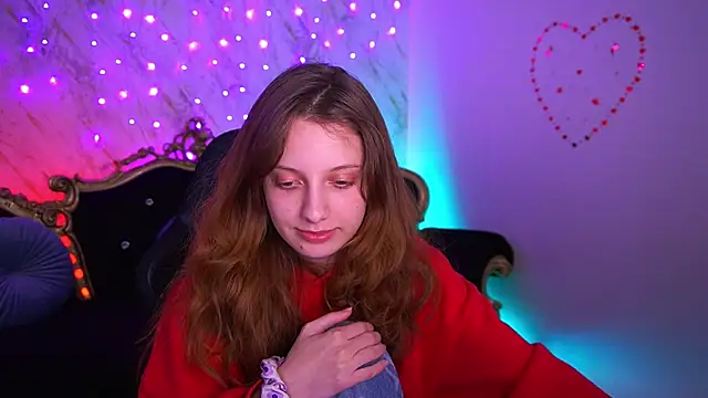 CuteeFoxy's Live XXX Chat