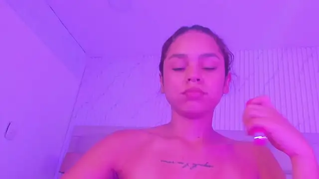 CarolineFyre Live XXX-Chat