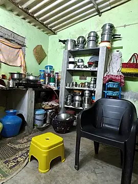 Tamilselviroja-'s Live XXX Chat