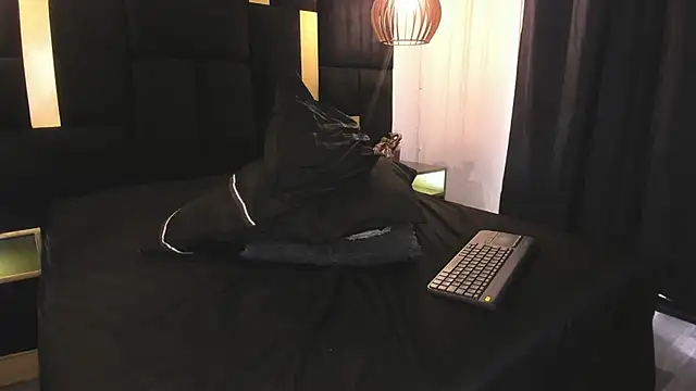 Lucio__Fox Show Webcam