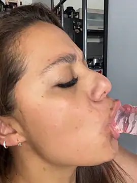 Pretty__Milf Live XXX Chat