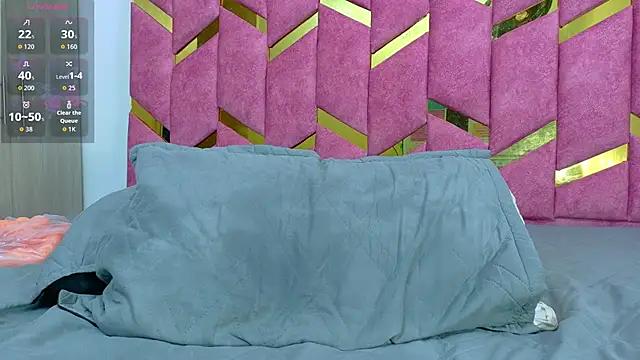 Živý XXX chat hornyhousekeeper_