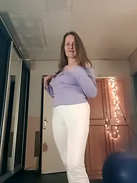 Evelina_cute Chat XXX live