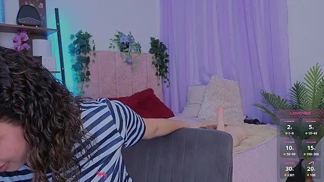 Chat XXX en directo de emilyrouxe