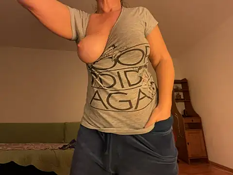 HoneyMakerr – Live XXX-chat