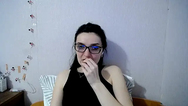 Shiny_gine – Naživo XXX chat