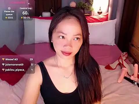 Elodie_Seraphina élő XXX-chatje