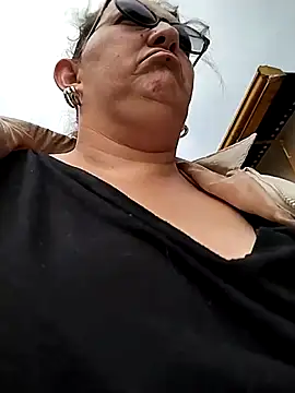 _Saraqueen's Live XXX Chat