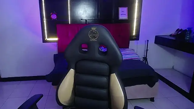 Chat +18 de _Charlotte_Collins_ ao vivo