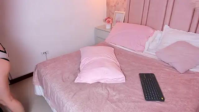 anntonella_watson Chat XXX in diretta