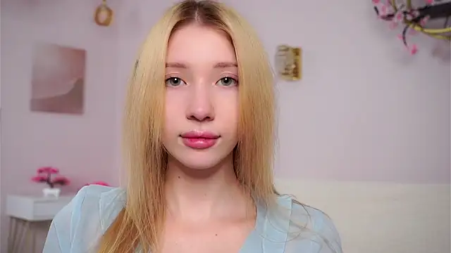 Онлайн чат XXX SunnivaCovil