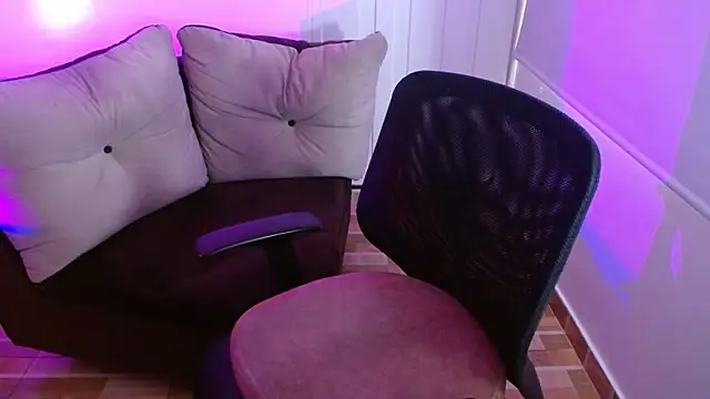 milfrousse – Naživo XXX chat