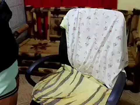 Chat +18 de lovelyxmorena ao vivo