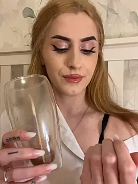 AriaAdda – webcam-show