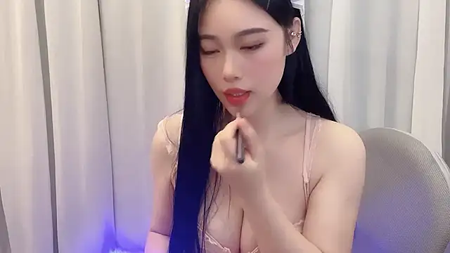 hayuyuyu 现场XXX聊天