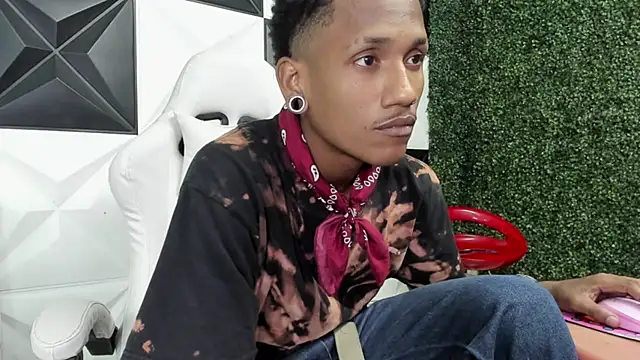 ManSantn Live XXX chat