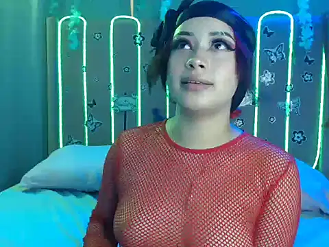 Chat +18 de Raven_Goth8 ao vivo