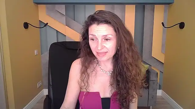 Онлайн чат XXX EllaLong