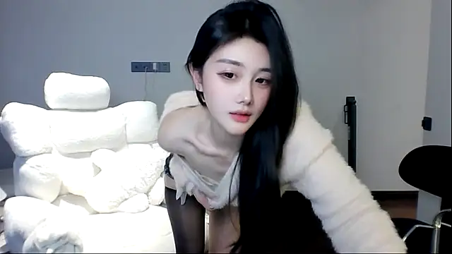 MedeLineayr's Webcam Show