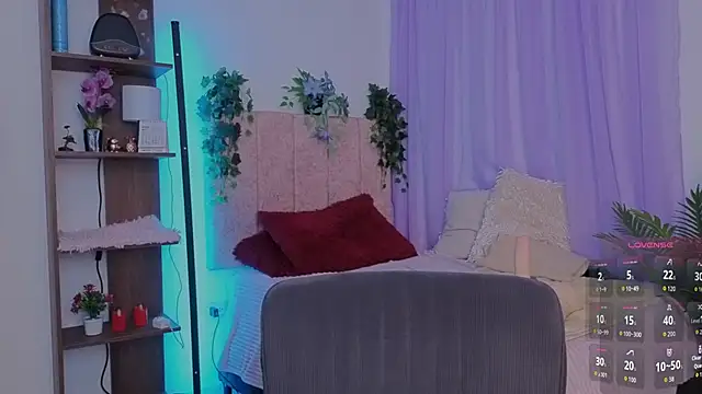 Chat XXX en directo de emilyrouxe